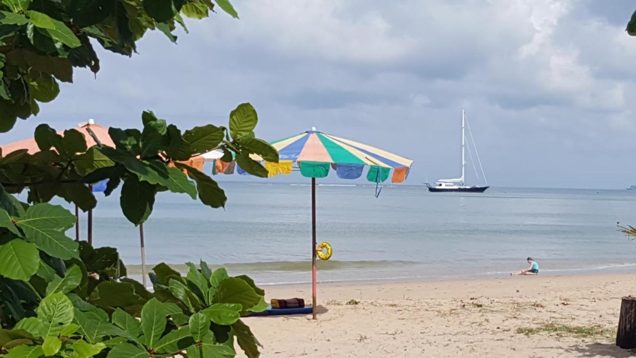 Chez Charly Bungalow Nai Yang Beach Buitenkant foto
