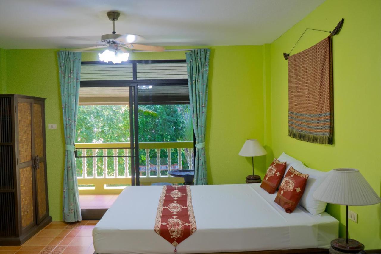 Chez Charly Bungalow Nai Yang Beach Buitenkant foto