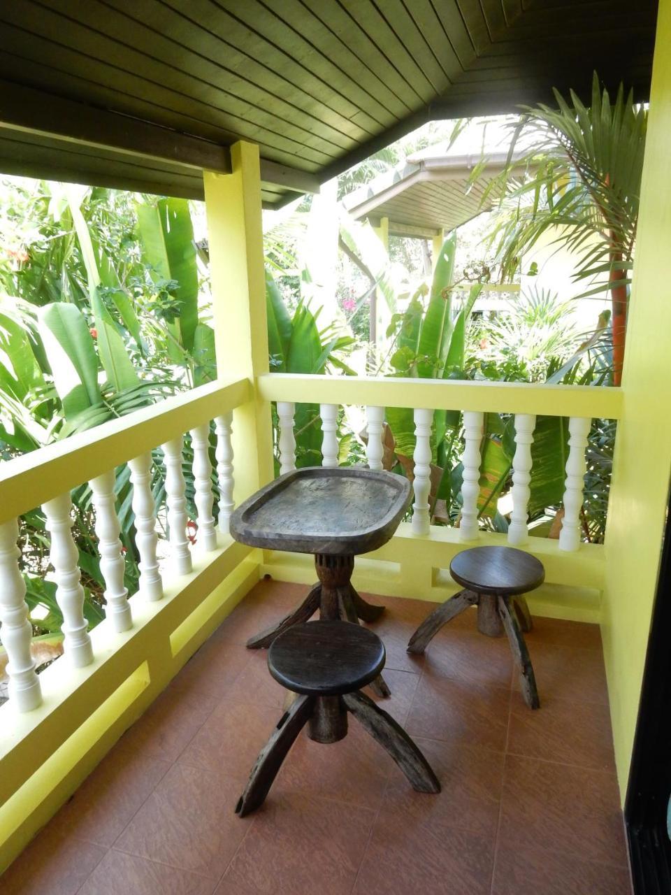 Chez Charly Bungalow Nai Yang Beach Buitenkant foto