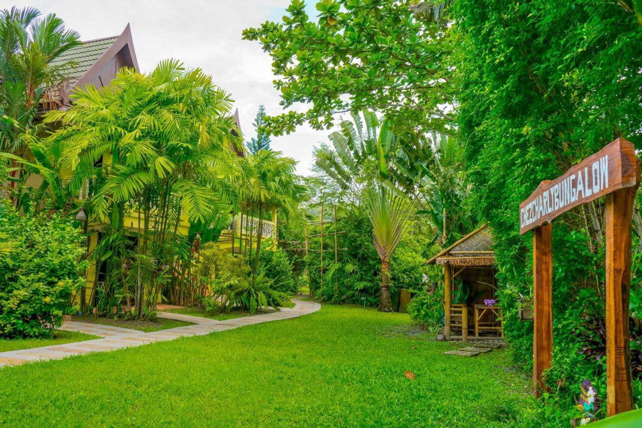 Chez Charly Bungalow Nai Yang Beach Buitenkant foto